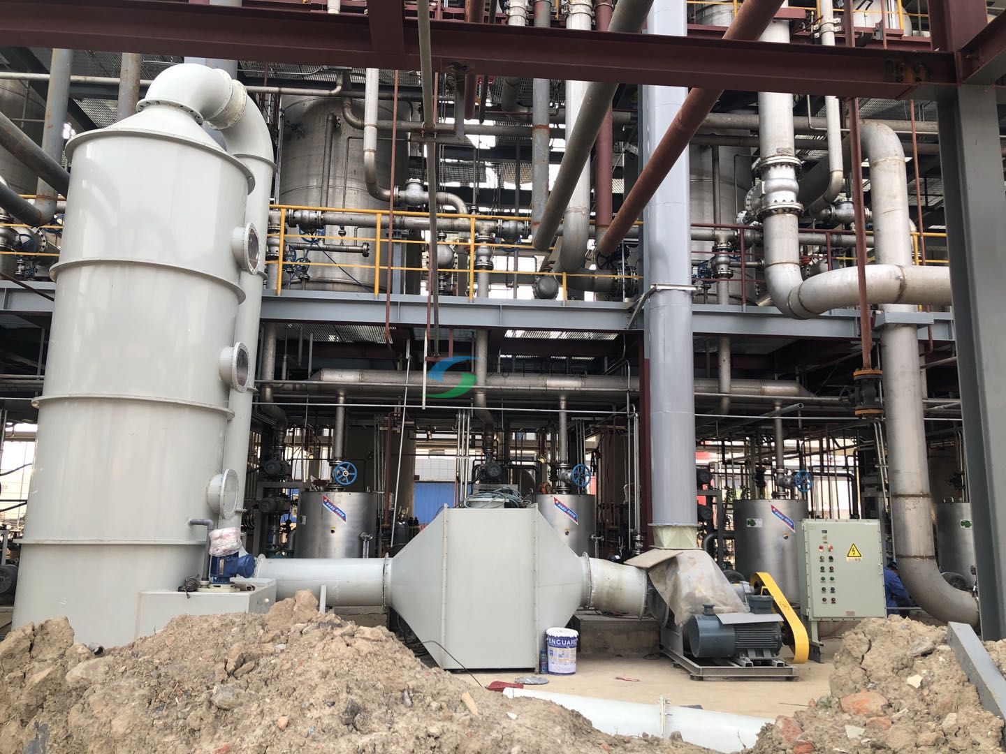 玻璃钢喷淋塔怎么安装?手把手教你搞定废气处理核心设备